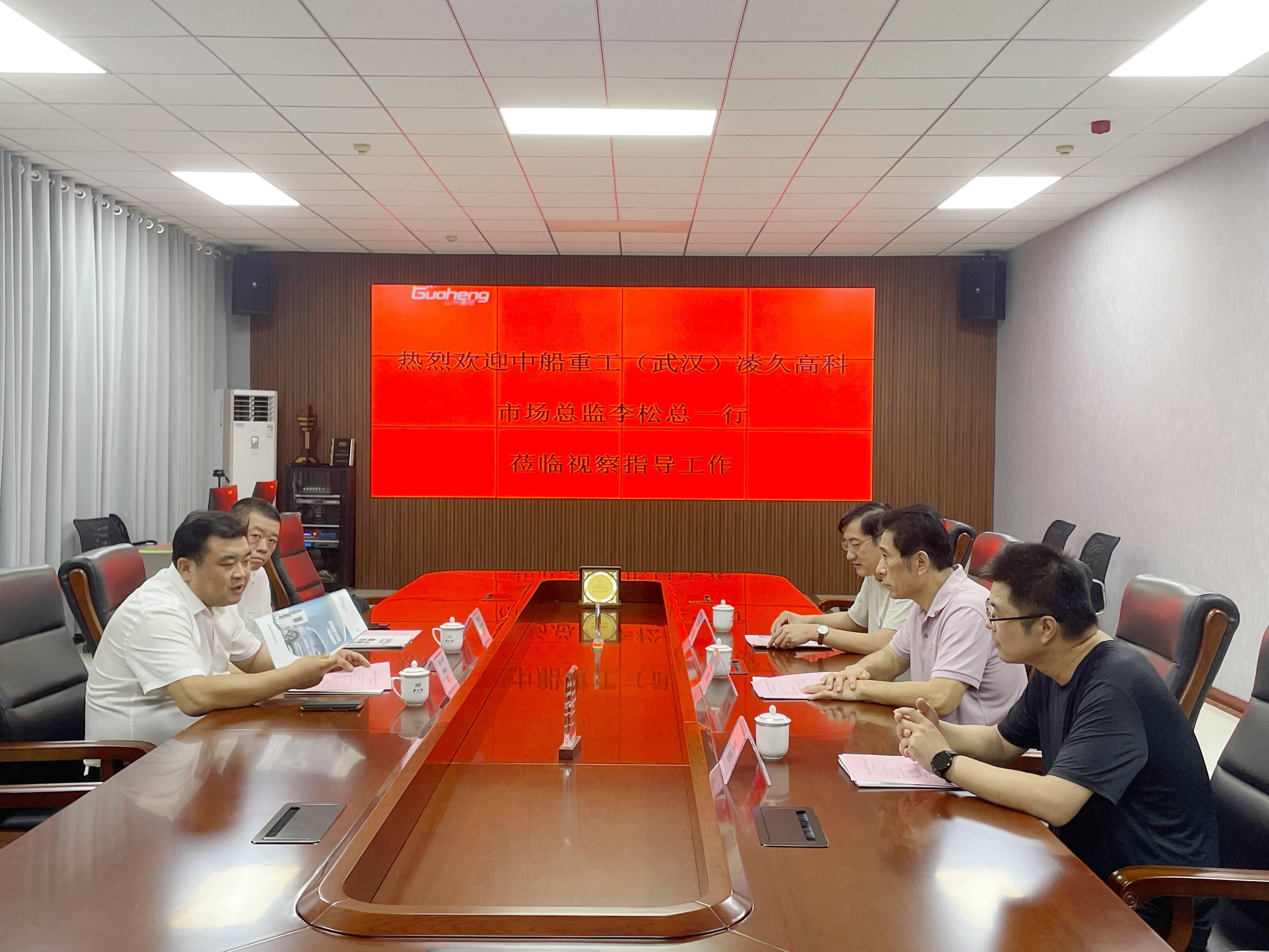 dehj1po7.jpg dehj1po7.jpg